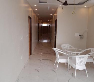 Dehradun Hotel | Hotel Rudra