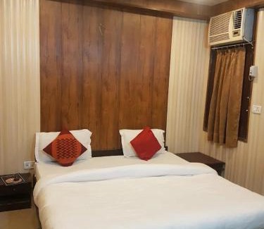 Udyog Vihar Hotel | Hotel Runway