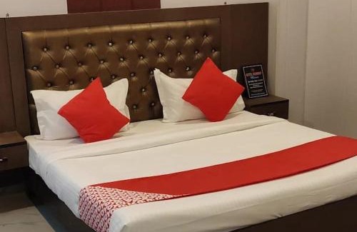 Udyog Vihar Hotel | Hotel Runway