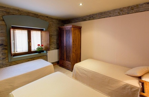 Yanguas Hotel | Hotel rural los Cerezos