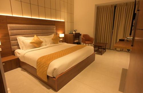 Tirupati Hotel | Hotel Sahana Grand