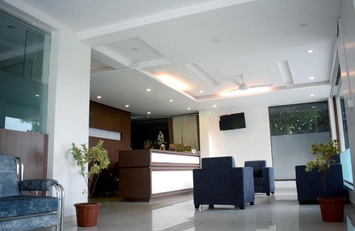 Shirdi Hotel | Hotel SAI AMBER by SPLENOR
