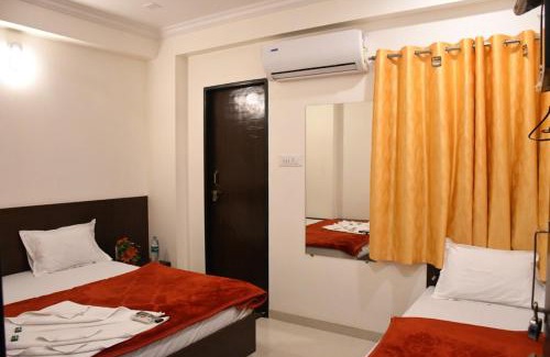 Shirdi Hotel | Hotel Sai Shatabdi