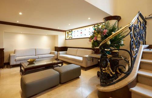 Zona Rosa Hotel | Hotel Saint Simon