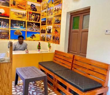 Amar Sagar Pol Hotel | Hotel Sandstone Villa,