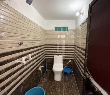 Ayodhya House | Hotel Sankul Villa, 100 Meter Away Saryu River & Ram Ki Paidi, Lux Stay