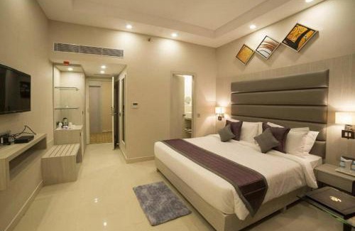 Mahipalpur Extension Hotel | Hotel SAROS SUITES Near Delhi AIRPORT By GROSS GROUP
