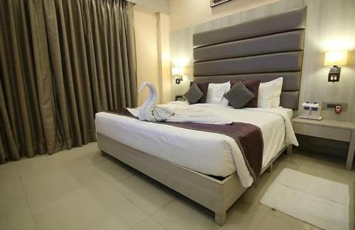 Mahipalpur Extension Hotel | Hotel SAROS SUITES Near Delhi AIRPORT By GROSS GROUP