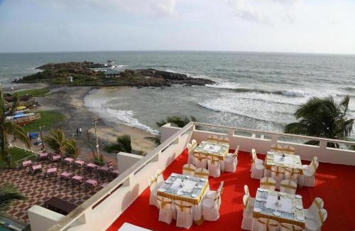 Kovalam Hotel | Hotel SeaRock Beach Resort Kovalam