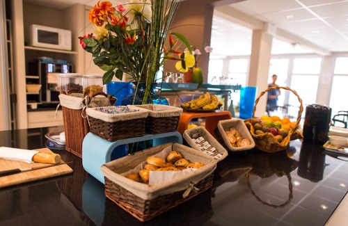Saint-Denis Hotel | Hotel Select
