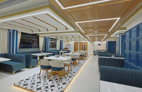 Sayajiganj Hotel | HOTEL SERA, Vadodara