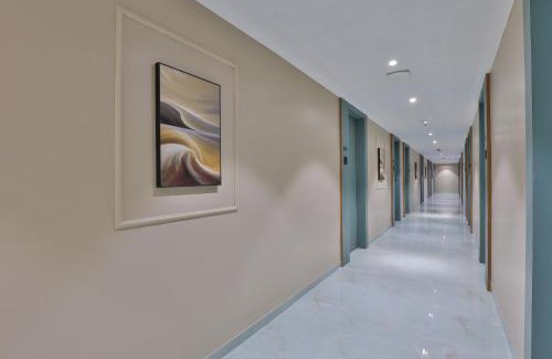 Bodakdev Hotel | Hotel Serenity