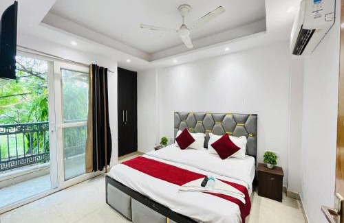 Malviya Nagar Hotel | Hotel Seven Near DLF Avenue