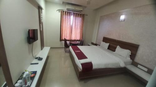 Sinnar Hotel | Hotel Shahu