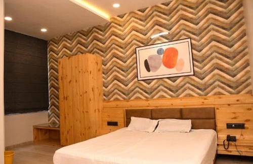 Chhatarpur Hotel | Hotel Shehnai Garden
