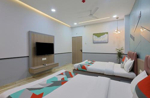 Surat Hotel | Hotel Shiv Vatika