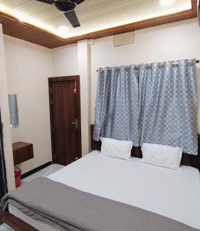 Ujjain House | Hotel Shivnandani