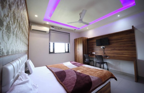 Mat Hotel | Hotel Shree Ji Inn