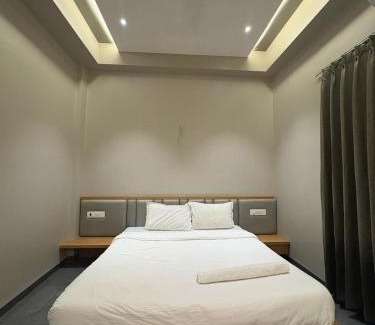 Sangole Hotel | Hotel Shriram