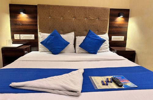 Andheri West Hotel | Hotel Signature Inn
