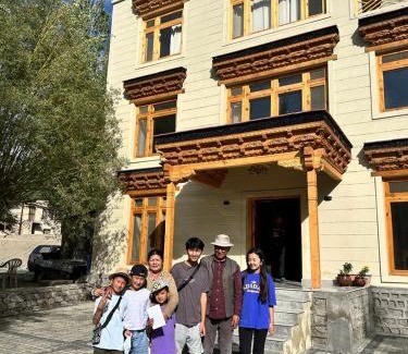 Leh Hotel | Hotel Sindhu