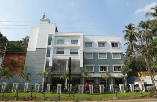 Thalassery Hotel | HOTEL SKY PARADISE