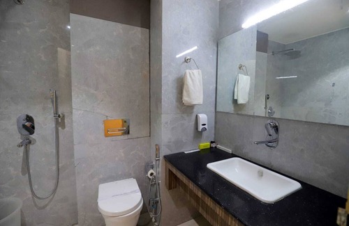 Bareilly Hotel | Hotel Skylark
