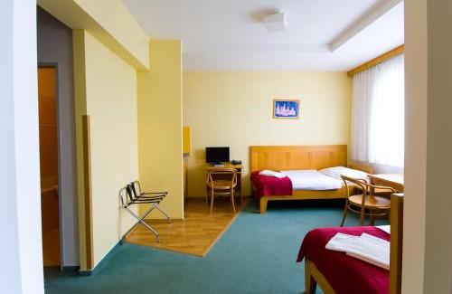 Prague 5 Hotel | Hotel Smaragd