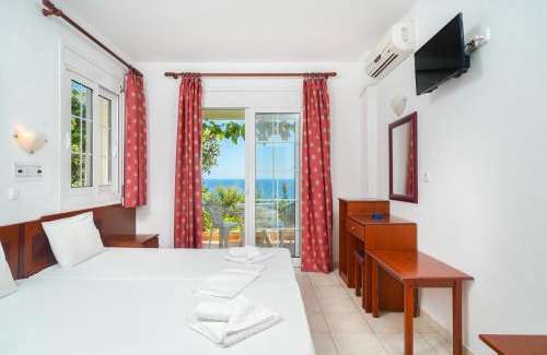 Chrisi Ammoudia Hotel | Hotel Smaragdi