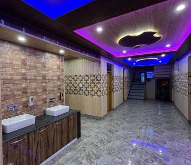 Kargil Hotel | Hotel Snow Crust