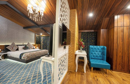 Dal Lake Hotel | Hotel Snowland Srinagar