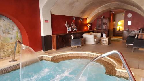 Arles City Centre Hotel | Hotel Spa Le Calendal