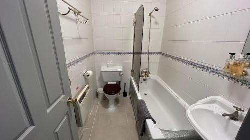 Tomintoul Hotel | Hotel Square