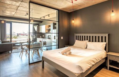 Cape Town City Centre Apartment | Hotel Style Living in Woodstock with Pool Gym