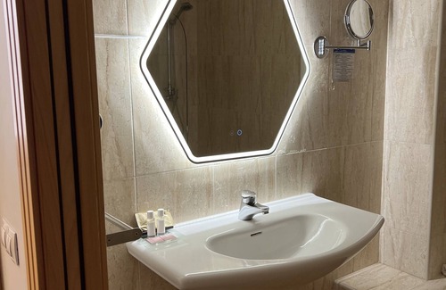 Canillas Hotel | Hotel Suites Feria de Madrid