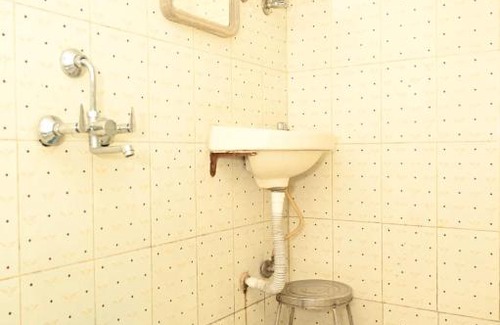Khatri Park Housing Society Hotel | hotel sumant palace