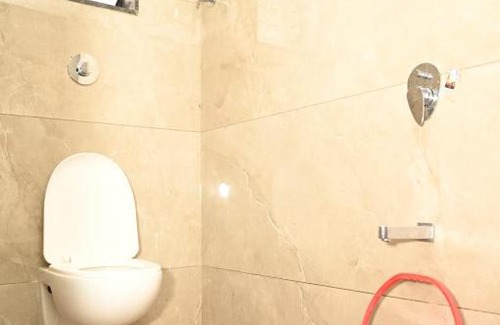 Khatri Park Housing Society Hotel | hotel sumant palace