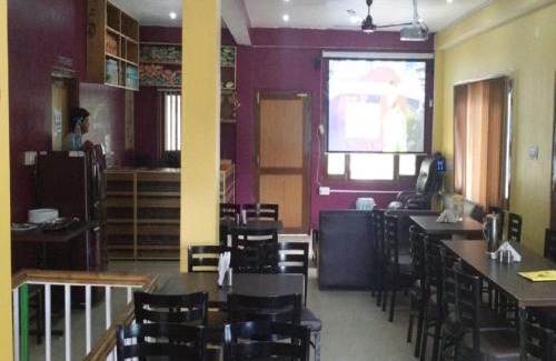 Barot Bed & Breakfast | Hotel Surat, Barot