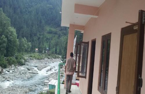 Barot Bed & Breakfast | Hotel Surat, Barot