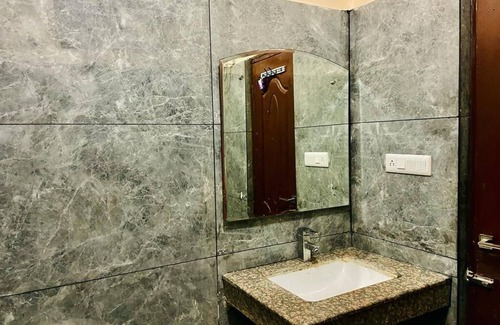 Palampur Hotel | Hotel Suryadev