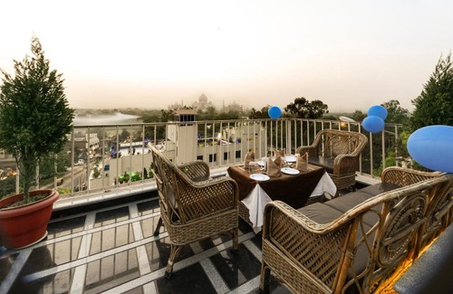 Agra Hotel | Hotel Taj Resorts