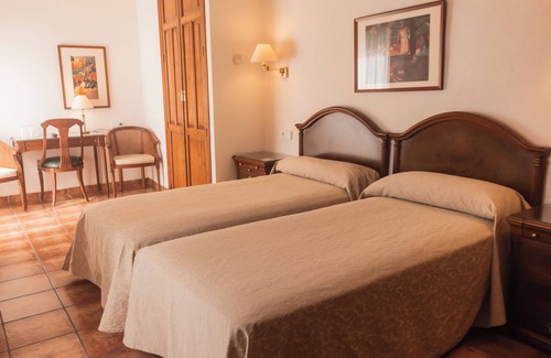 Tarbena Hotel | Hotel Tàrbena, in the middle of the Mediterranean mountains.