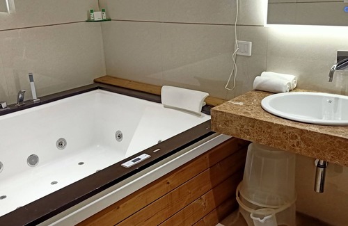 Katni Hotel | Hotel The Arindum
