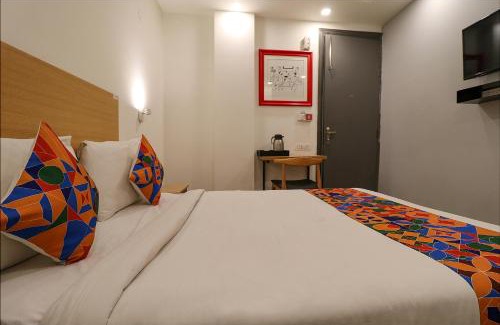 New Delhi Hotel | Hotel The Chaitanya Near DTU or Rajiv Gandhi Cancer Hospital