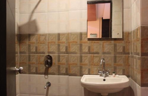Zirakpur Hotel | Hotel The Diamond