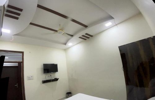 Agra Hotel | Hotel The Majestic Taj Near Tajmahal
