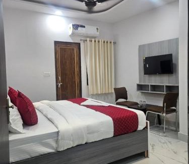 Varanasi Hotel | Hotel The PrabhaVati Palace Near Kashi Vishwanath Temple