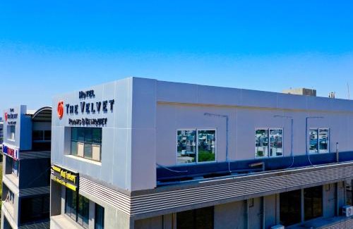 Gandhinagar Hotel | Hotel The Velvet Rooms & Banquet