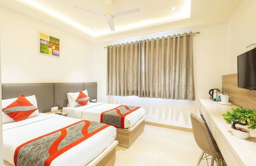 Karol Bagh Hotel | Hotel Tripple Tree