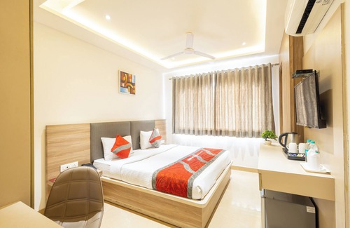 Karol Bagh Hotel | Hotel Tripple Tree